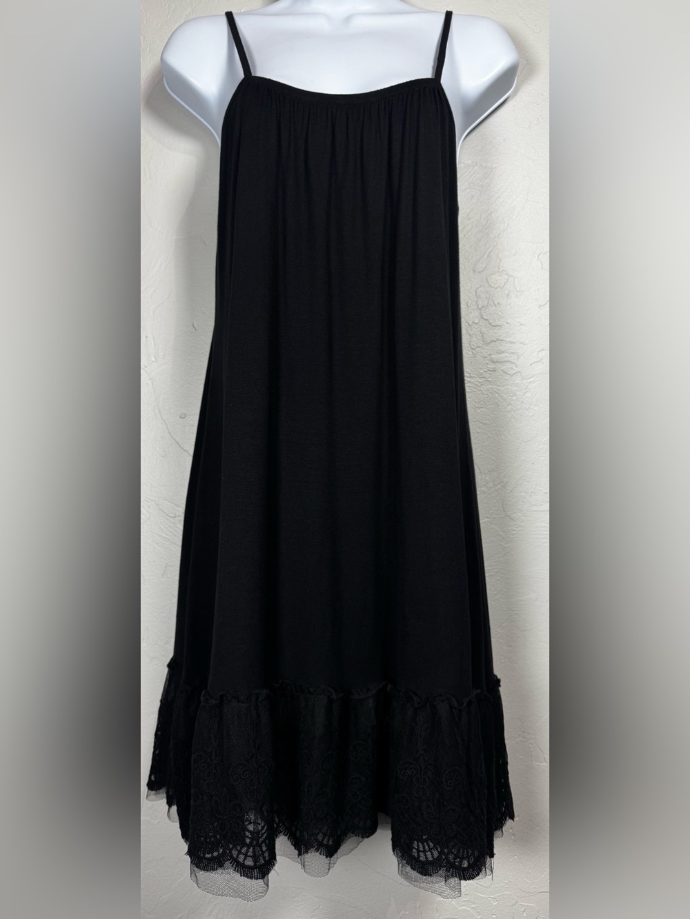 Sunshine & Rodeos Black Lace-Hem Slip Dress Size Medium